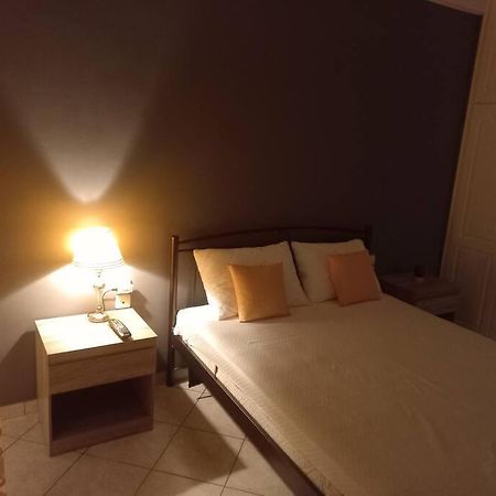 Stefkas Apartment1 พาทรา ภายนอก รูปภาพ